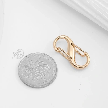 Khóa kim loại điều chỉnh dây chuyền túi – Dây đeo rút ngắn, khóa vai, phụ kiện boutique nữ 125.280 VND 8 Khóa kim loại điều chỉnh dây chuyền túi – Dây đeo rút ngắn, khóa vai, phụ kiện boutique nữ 125.280 VND 8