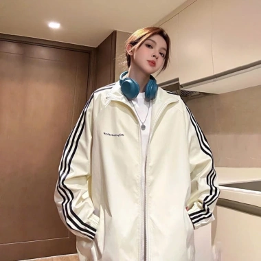 Khoác Dù 3 Sọc Unisex Hai Lớp Chống Nước Tráng Bạc Cản Gió Bụi Nam Nữ Đều Mặc Giá 209.000 VND