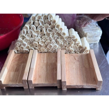 Khuôn Cuốn Chả Giò Nem Gỗ Đều Tăm Tắp 100 Cái Lòng 8/10/12, Giá 65.000 VND