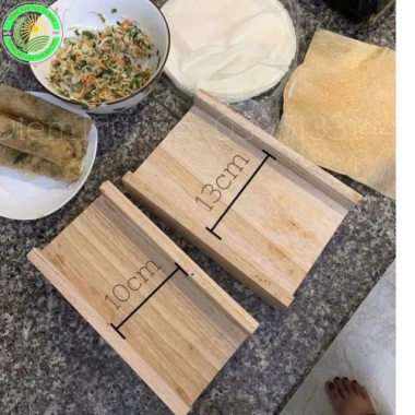 Khuôn cuốn nem gỗ tự nhiên – Dễ cuốn giò, chả, nếp đẹp, giá ưu đãi 45k