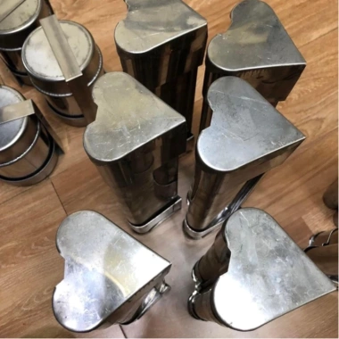 Khuôn giò inox dày hình trái tim và hoa: Độ bền cao, giá ưu đãi 99.000 VND