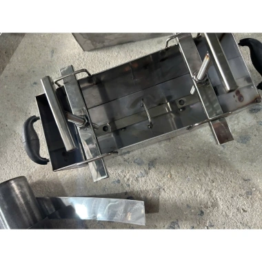 Khuôn Giò Xào Inox Cao Cấp Hình Chữ Nhật Dày Dặn 1,5‑7kg Chuyên Nghiệp Giá 345.000 4 Khuôn Giò Xào Inox Cao Cấp Hình Chữ Nhật Dày Dặn 1,5‑7kg Chuyên Nghiệp Giá 345.000 4