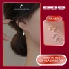Khuyên tai bạc 925 Duyson Silver vòng tròn đính charm cỏ 4 lá – Giá chỉ 400.000đ