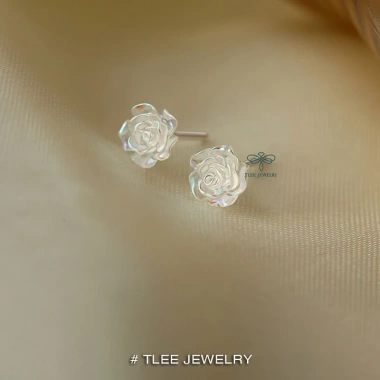Khuyên tai bạc nữ TLEE bông hồng pha lê chuôi 925 cao cấp size hoa 8mm - Giá chỉ 312.000₫