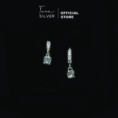 Khuyên tai bạc tròn TUNA SILVER đính đá - Bông tai nữ đẹp, giá chỉ 299.000₫ 2 Khuyên tai bạc tròn TUNA SILVER đính đá - Bông tai nữ đẹp, giá chỉ 299.000₫ 2