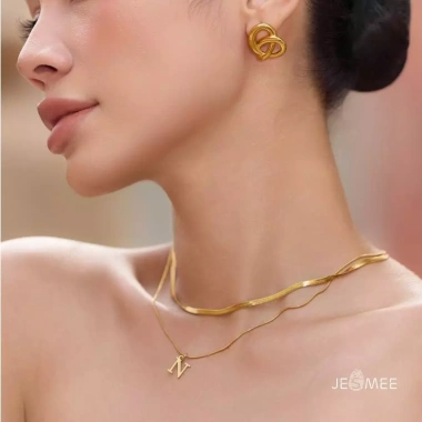 Khuyên tai Eterna JESMEE xoắn trái tim bất tận thép Titan mạ - Giá ưu đãi 249k