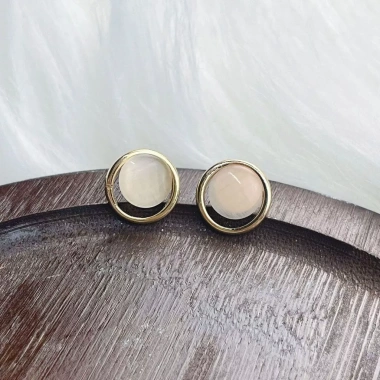 Khuyên Tai Kim Loại Dáng Tròn Đồng, Phong Cách Hàn Quốc, Đi Tiệc và Đi Chơi, Giá 27.000đ