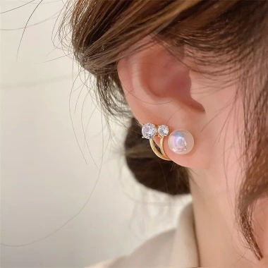 Khuyên Tai Kim Loại Dáng Tròn Ôm Tai Hạt Trai - Phong Cách Hàn Quốc Đi Tiệc, Đi Chơi 20.700₫