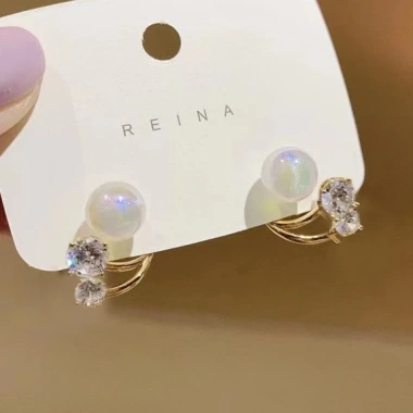 Khuyên Tai Kim Loại Dáng Tròn Ôm Tai Hạt Trai - Phong Cách Hàn Quốc Đi Tiệc, Đi Chơi 20.700₫ 9 Khuyên Tai Kim Loại Dáng Tròn Ôm Tai Hạt Trai - Phong Cách Hàn Quốc Đi Tiệc, Đi Chơi 20.700₫ 9