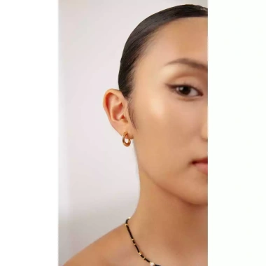 Khuyên tai nữ mạ vàng Cee Hoops Jesmee thiết kế chữ C sang trọng, giảm còn 249k