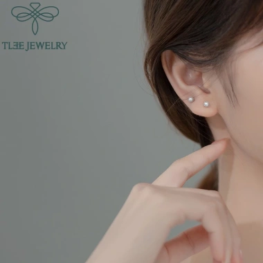 Khuyên tai trai chốt ren vặn bi bạc nữ tính TleeJewerly B200 - 208.000₫