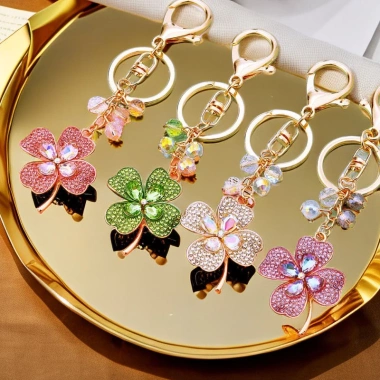Kim Cương Đính May Mắn Bốn Lá Cỏ và Ba Lá - Móc Khóa, Vòng Dây Chuyền, Quà Tặng 2