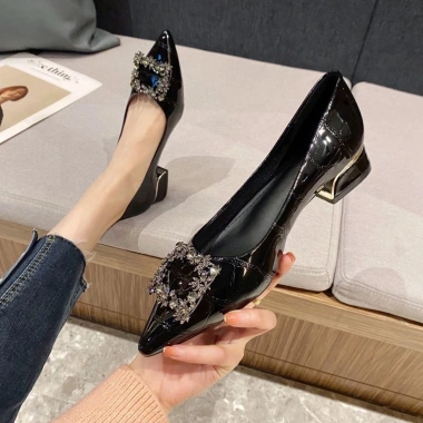 Kim Cương Giả Dày Gót Nữ 2.025 Phong Cách Mũi Nhọn Nông Miệng Flat Pháp Đen - Giá ưu đãi 379.637 VND