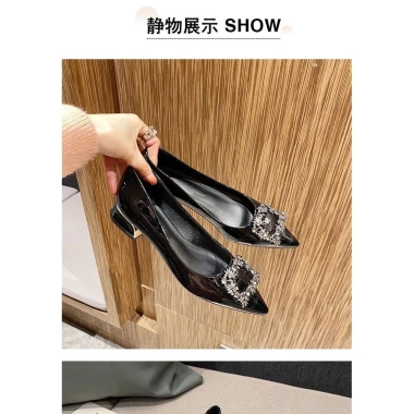 Kim Cương Giả Dày Gót Nữ 2.025 Phong Cách Mũi Nhọn Nông Miệng Flat Pháp Đen - Giá ưu đãi 379.637 VND