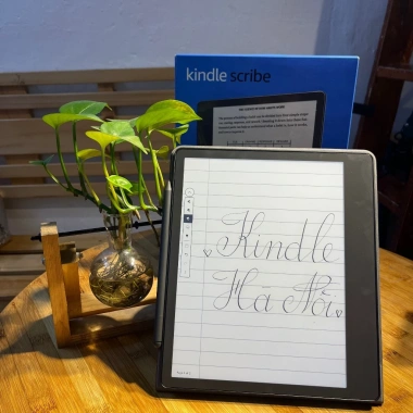 Kindle Scribe 10.2 300ppi - Bút viết, đèn vàng, 16-64GB, sạc Type-C, giảm 22% 2