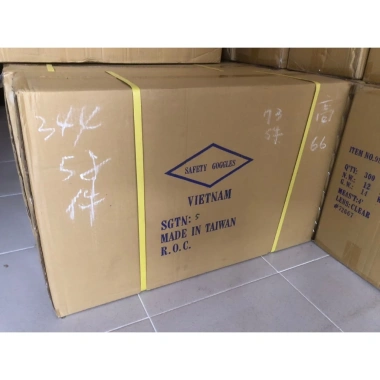 Kính Bảo Hộ DOUBLE SHIELD 90.960 FOGCR Đài Loan - Chống UV, Tròng Trong 76.000₫ 9 Kính Bảo Hộ DOUBLE SHIELD 90.960 FOGCR Đài Loan - Chống UV, Tròng Trong 76.000₫ 9