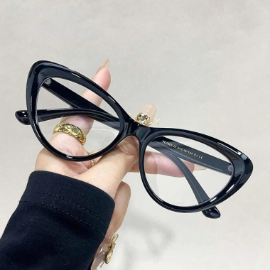 Kính cận nữ ALOLA mắt mèo đổi màu khi ra nắng, chống UV xanh, thời trang 149k 10