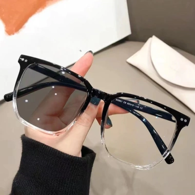 Kính cận thị đổi màu nhẹ cho nam nữ – Kháng ánh sáng xanh, thời trang, giảm còn 63.720₫ 7
