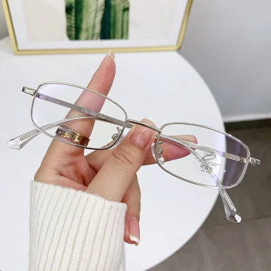 Kính cận thị hình chữ nhật mỏng kim loại, chống ánh sáng xanh, giá 66.960 VND