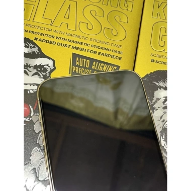 Kính cường lực iPhone khung tự dán, chống nhìn trộm, chống vân tay cho iPhone 13-17 Pro Max - Giá 129.000₫ 3 Kính cường lực iPhone khung tự dán, chống nhìn trộm, chống vân tay cho iPhone 13-17 Pro Max - Giá 129.000₫ 3