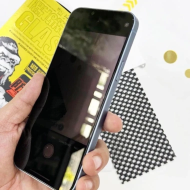 Kính cường lực iPhone khung tự dán, chống nhìn trộm, chống vân tay cho iPhone 13-17 Pro Max - Giá 129.000₫