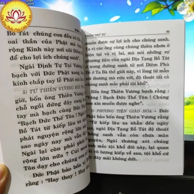 Kinh Địa Tạng Bồ Tát Bổn Nguyện trọn bộ bìa mềm - Giá ưu đãi 45.000đ, giảm từ 56.700đ