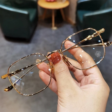 Kính Giả Cận Nam Nữ VIENDO Gọng Đa Giác Kim Loại Chống UV và Ánh Sáng Xanh Đổi Màu Khi Ra Nắng Giá 149.000