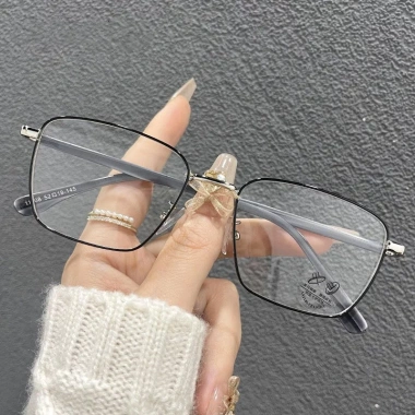 Kính Giả Cận Nam Nữ VIENDO Gọng Vuông Kim Loại Đổi Màu Chống Ánh Sáng Xanh UV - Các Độ 1.0-6.0