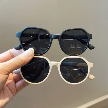 Kính gọng dẻo cho bé chống tia UV, phong cách Hàn Quốc - Giá chỉ 39.000đ