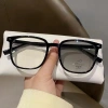 Kính Mát Gọng Vuông Đen Thời Trang cho Cặp Đôi - Bảo Vệ UV, Giá Ưu Đãi 49.680đ 3