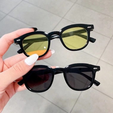 Kính Mát Hàn Quốc Chống UV Cho Bé: Thiết Kế Thời Trang Giá 41.040₫ Giảm 22%