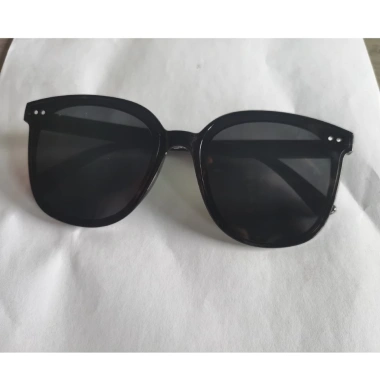 Kính Mát Thời Trang Nam Nữ CM569 Chống UV Hiện Đại Giá 25.000 - Giảm Đến 32