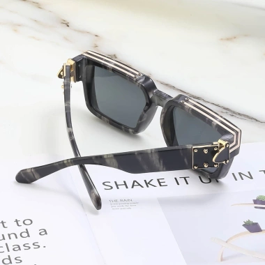 Kính mát thời trang unisex Châu Âu Mỹ phong cách influencer giảm giá 160.634đ 3