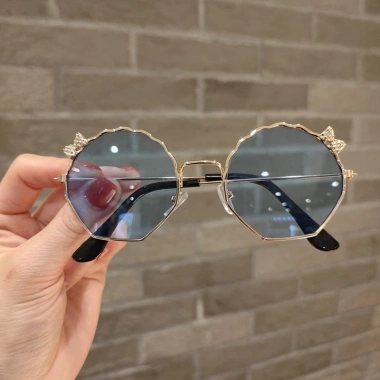 Kính Mát Trẻ Em Chống UV Dễ Thương - Giá Ưu Đãi 27,308₫, Bảo Vệ Mắt Bé Yêu