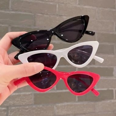 Kính Mát Trẻ Em Mắt Mèo Tam Giác Retro - Gọng ABS Siêu Nhẹ, Chống UV, Giá 59k