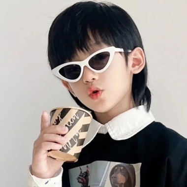 Kính Mát Trẻ Em Mắt Mèo Tam Giác Retro - Gọng ABS Siêu Nhẹ, Chống UV, Giá 59k