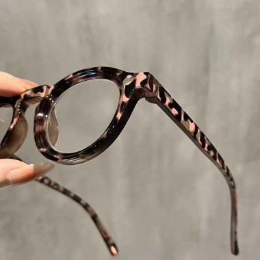 Kính râm cổ điển khung dày, độ phân giải cao bảo vệ mắt cho nam nữ - Giá 22.229₫