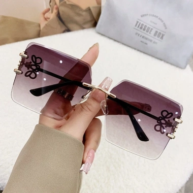 Kính râm COD San9 gọng lớn cổ điển, gương họa tiết - Giá ưu đãi 71.280đ