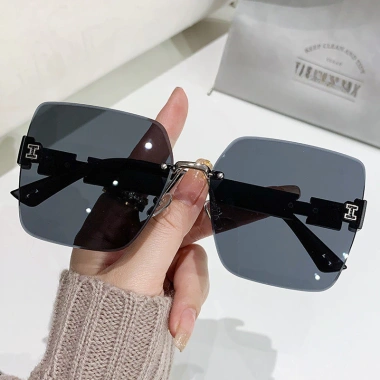 Kính râm gradient vuông không khung nữ, chống UV bảo vệ nắng hè 56.160₫