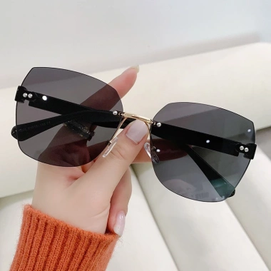 Kính râm nữ không vành UV400 Gradient Retro - Phong cách biển giá 49.680
