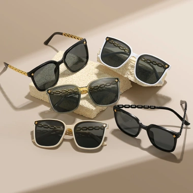 Kính râm thời trang Hàn Quốc Unisex cổ điển, chống tia UV, giá chỉ 35.640 VND