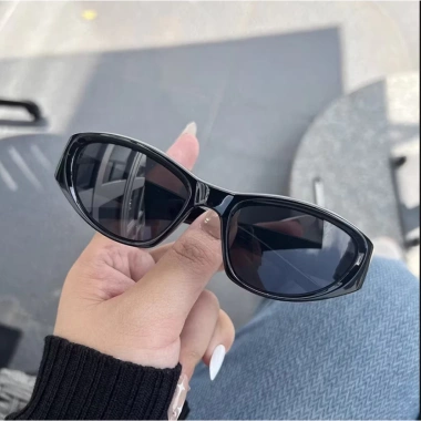 Kính râm trẻ em K14 chống UV thời trang đi biển cho bé 3-12 tuổi, cá tính 7 Kính râm trẻ em K14 chống UV thời trang đi biển cho bé 3-12 tuổi, cá tính 7