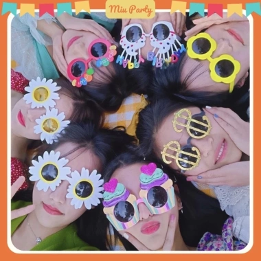 Kính sinh nhật chữ HAPPY BIRTHDAY tiệc sinh nhật và chụp ảnh Abu Gấu Hair 14.500₫