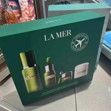 La Mer King Dưỡng Ẩm Món Hộp Quà 60 Tinh Chất Cô Đặc 50 Xanh Kem Mắt Nước – 642.921₫
