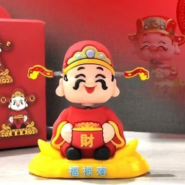 Lắc Đầu Thần Tài 2.025 - Đồ Trang Trí Xe Ô Tô Dễ Thương, Tiện Ích, Phong Cách UGGS 6