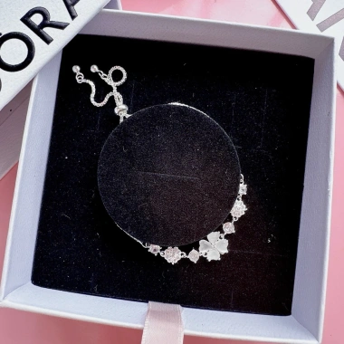 Lắc tay bạc nữ CHYSILVER full đá bạc thật – Giá ưu đãi 550.000 VNĐ, chỉ 698.500 VNĐ 5 Lắc tay bạc nữ CHYSILVER full đá bạc thật – Giá ưu đãi 550.000 VNĐ, chỉ 698.500 VNĐ 5