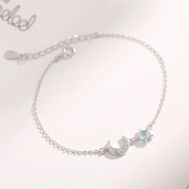 Lắc tay bạc nữ Helino Moonstone S925 - Mặt trăng lấp lánh, giảm giá 499.000đ 7 Lắc tay bạc nữ Helino Moonstone S925 - Mặt trăng lấp lánh, giảm giá 499.000đ 7