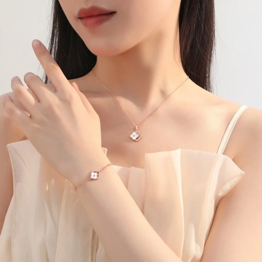 Lắc tay bạc nữ mạ vàng hồng 18K LAVESTA LAV061 cỏ 4 lá đôi thiết kế mới sang chảnh - Giá ưu đãi 840k