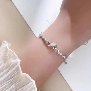 Lắc tay bạc nữ nơ Charmélia Asimi S925 - Lấp lánh tinh tế, giá ưu đãi 539.000đ 3