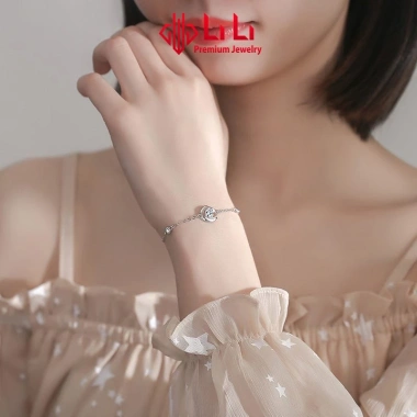 Lắc tay bạc nữ S925 LiLi đính đá CZ hình bông hoa hồng Rose - Giá chỉ 1.637.000 VND